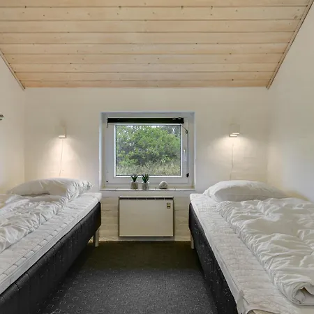 Casa de Férias With And Pool By The Sea - Sj670 Harboør