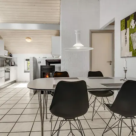 With And Pool By The Sea - Sj670 Vakantiehuis Harboør