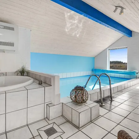 Casa de Férias With And Pool By The Sea - Sj670 Harboør