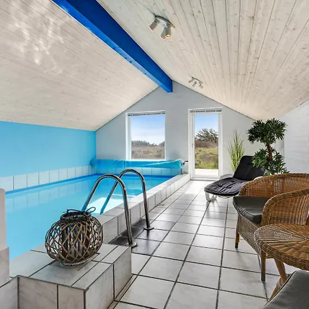 With And Pool By The Sea - Sj670 Casa de Férias Harboør